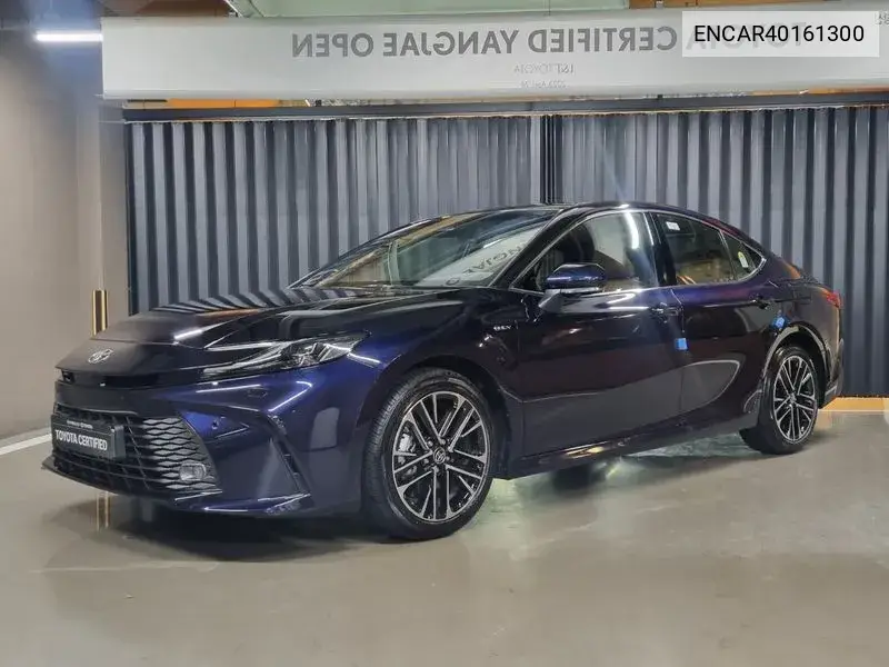 Toyota Camry 2024 года выпуска
