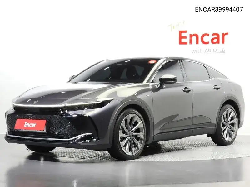Toyota Crown 2024 года выпуска