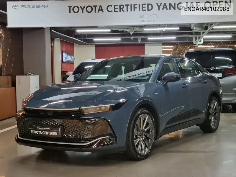 Toyota Crown 2024 года выпуска