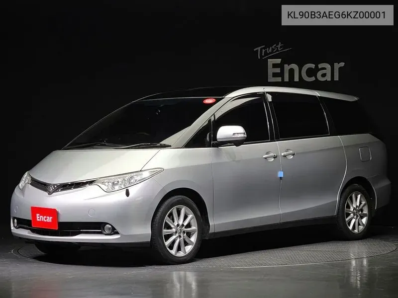 Toyota Estima 2006 года выпуска