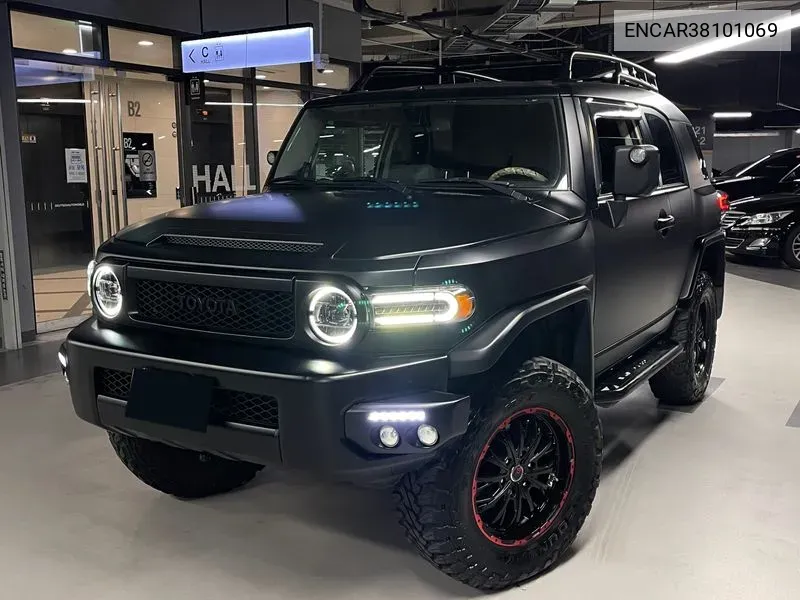 Toyota FJ Cruiser 2010 года выпуска