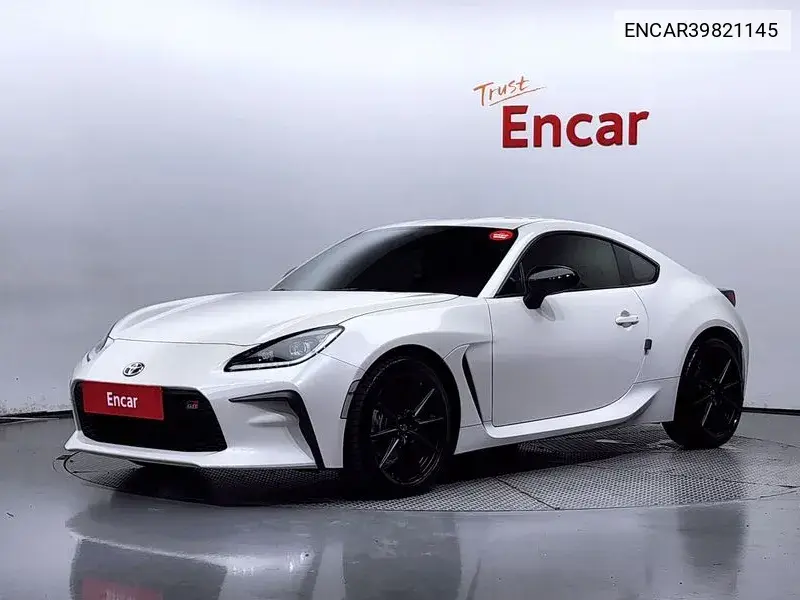 Toyota GT86 2024 года выпуска