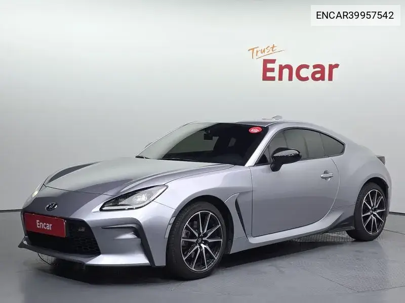 Toyota GT86 2024 года выпуска