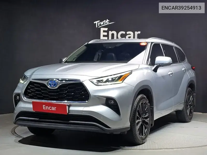 Toyota Highlander 2023 года выпуска