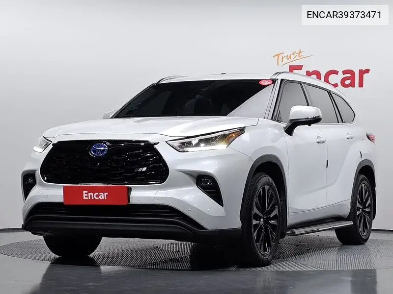 Toyota Highlander 2023 года выпуска
