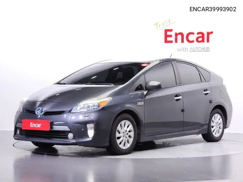 Toyota Prius 2012 года выпуска