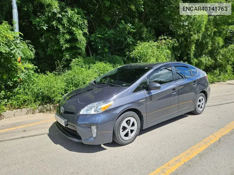 Toyota Prius 2014 года выпуска