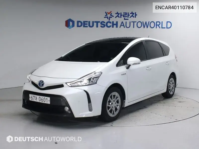 Toyota Prius 2016 года выпуска