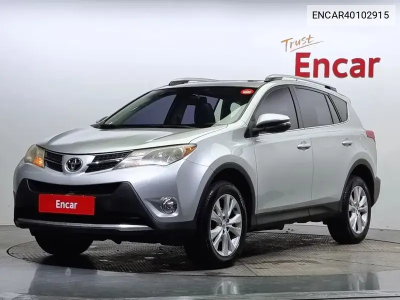 Toyota RAV 4 2013 года выпуска
