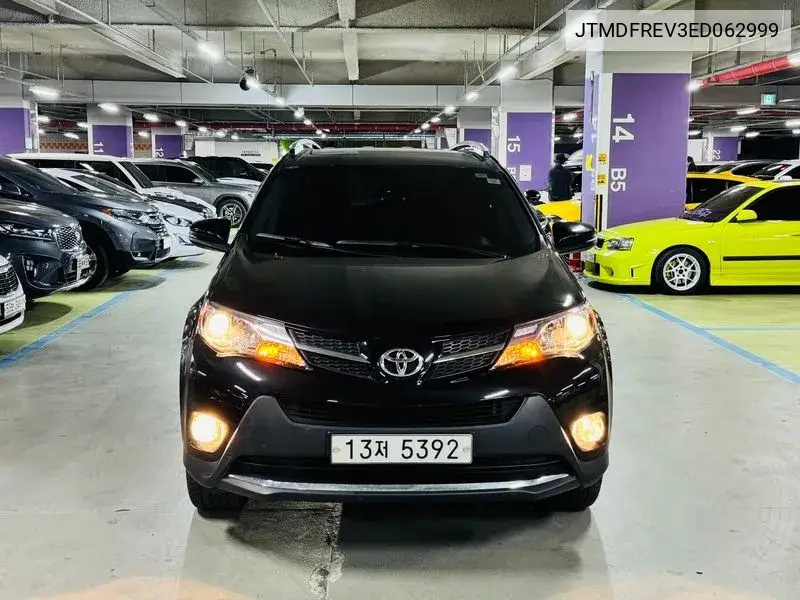 Toyota RAV 4 2014 года выпуска