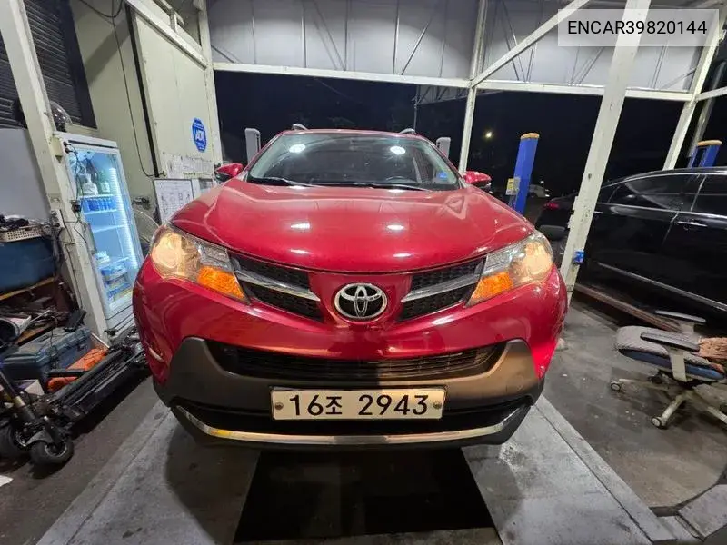 Toyota RAV 4 2014 года выпуска