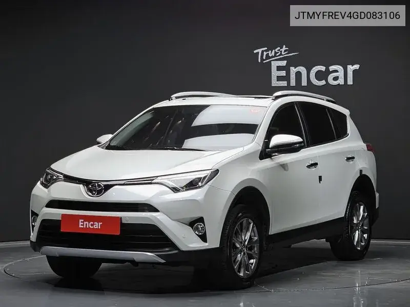 Toyota RAV 4 2015 года выпуска