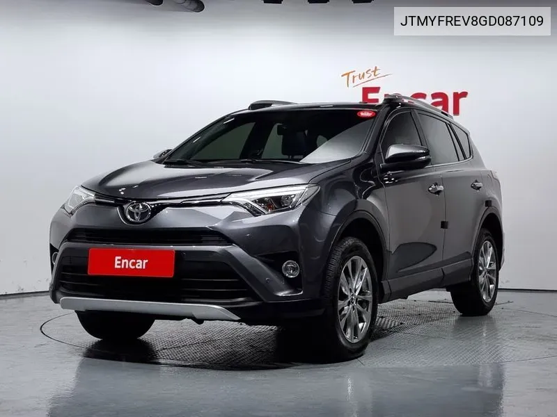 Toyota RAV 4 2016 года выпуска