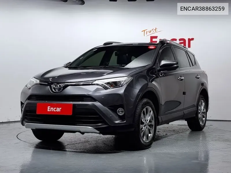 Toyota RAV 4 2016 года выпуска
