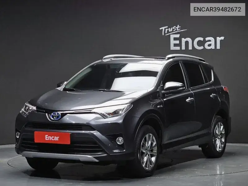Toyota RAV 4 2017 года выпуска