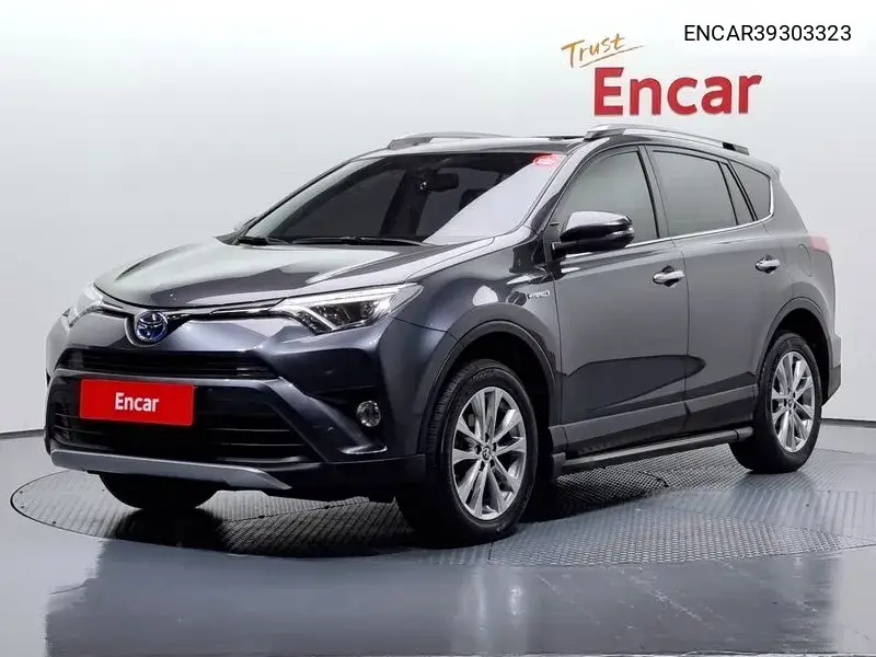 Toyota RAV 4 2018 года выпуска