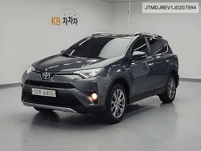 Toyota RAV 4 2018 года выпуска