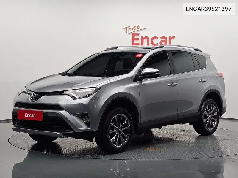 Toyota RAV 4 2018 года выпуска