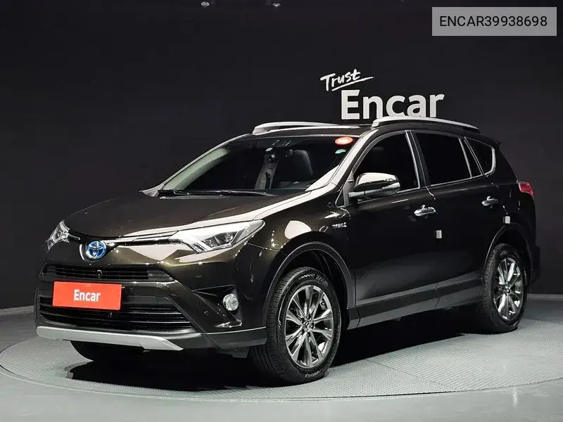 Toyota RAV 4 2018 года выпуска