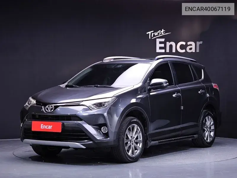 Toyota RAV 4 2018 года выпуска