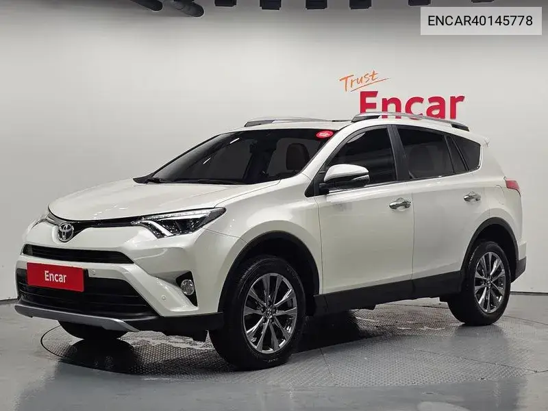 Toyota RAV 4 2018 года выпуска