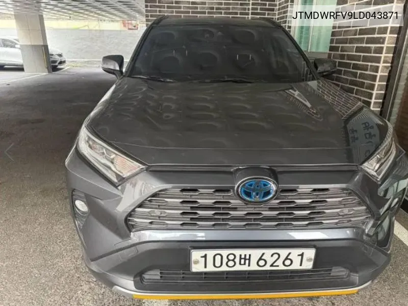 Toyota RAV 4 2019 года выпуска