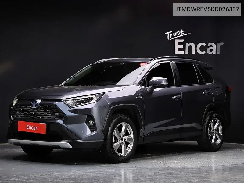 Toyota RAV 4 2019 года выпуска