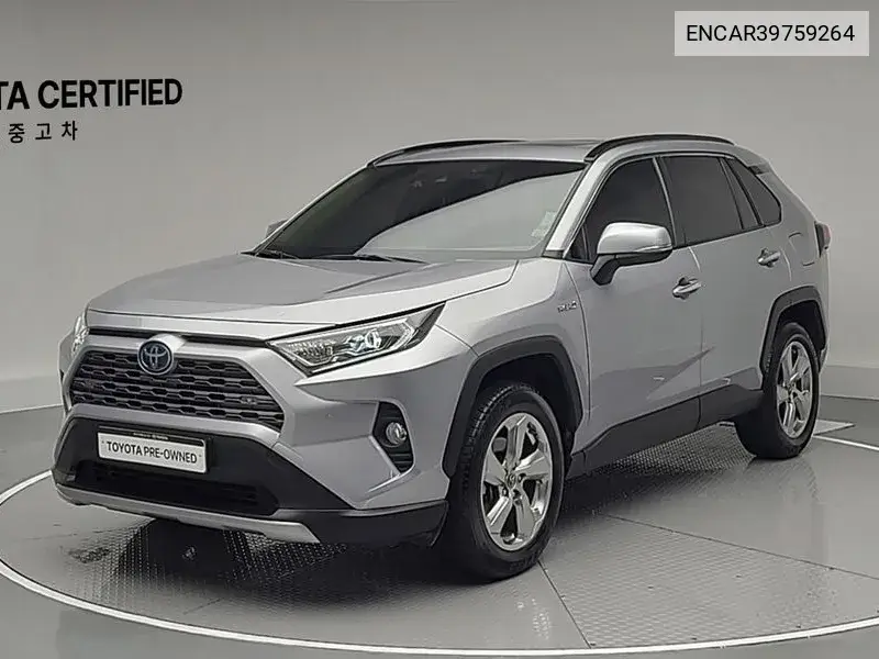 Toyota RAV 4 2019 года выпуска