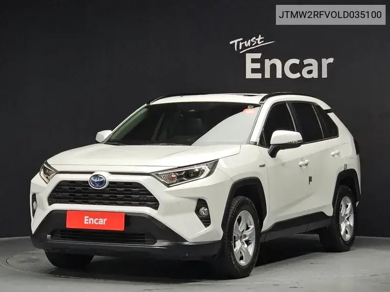 Toyota RAV 4 2020 года выпуска