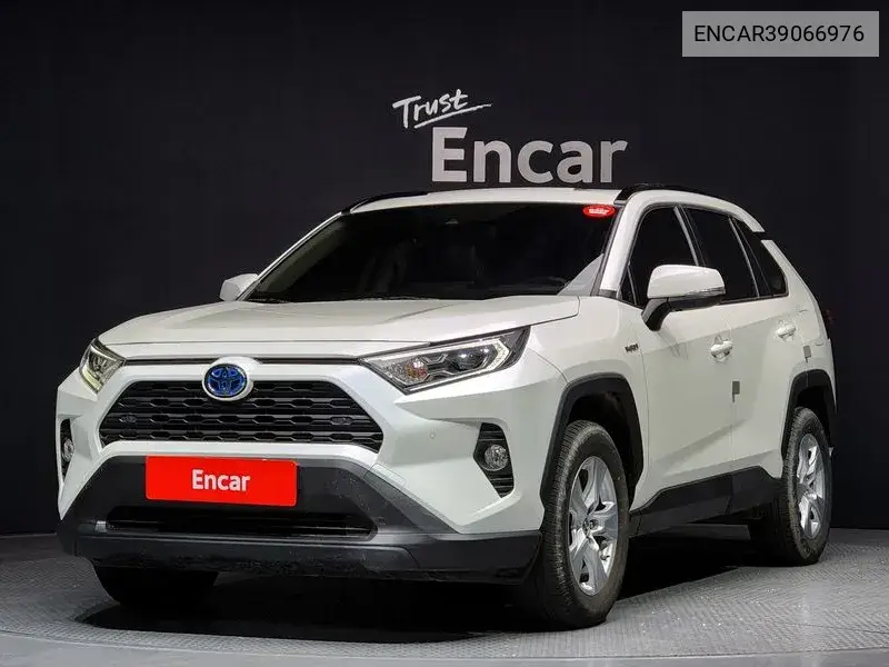 Toyota RAV 4 2020 года выпуска