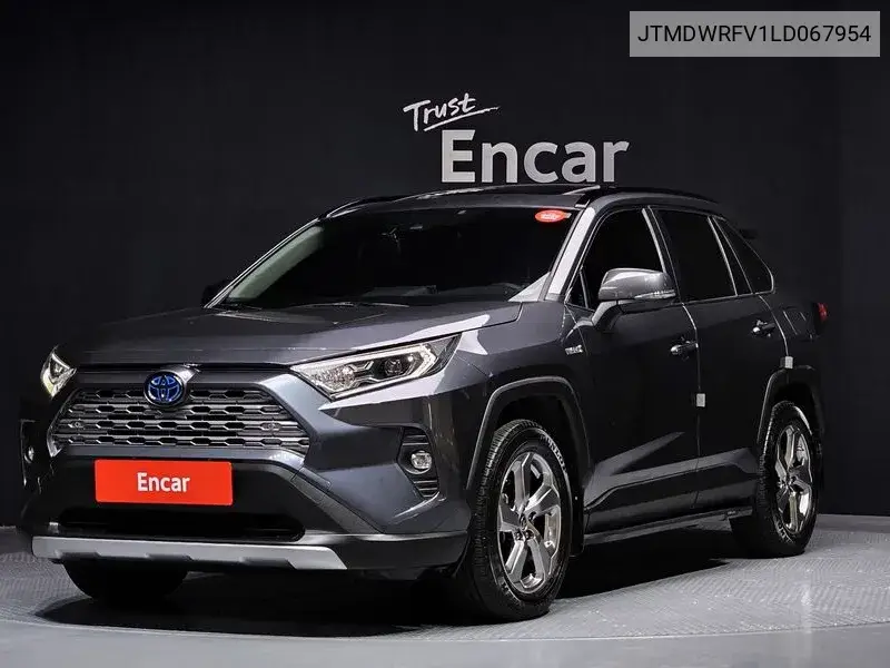 Toyota RAV 4 2020 года выпуска