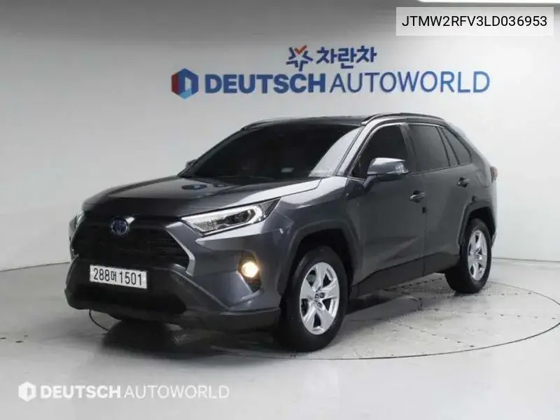 Toyota RAV 4 2020 года выпуска