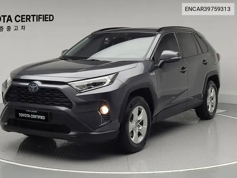 Toyota RAV 4 2020 года выпуска