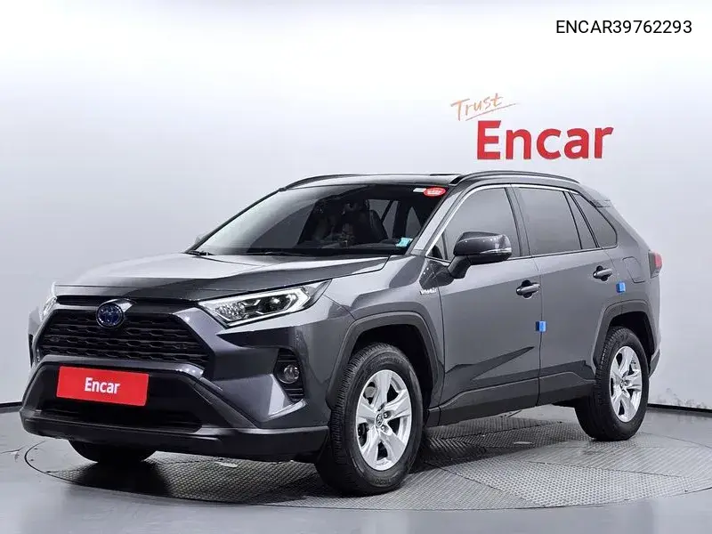 Toyota RAV 4 2020 года выпуска