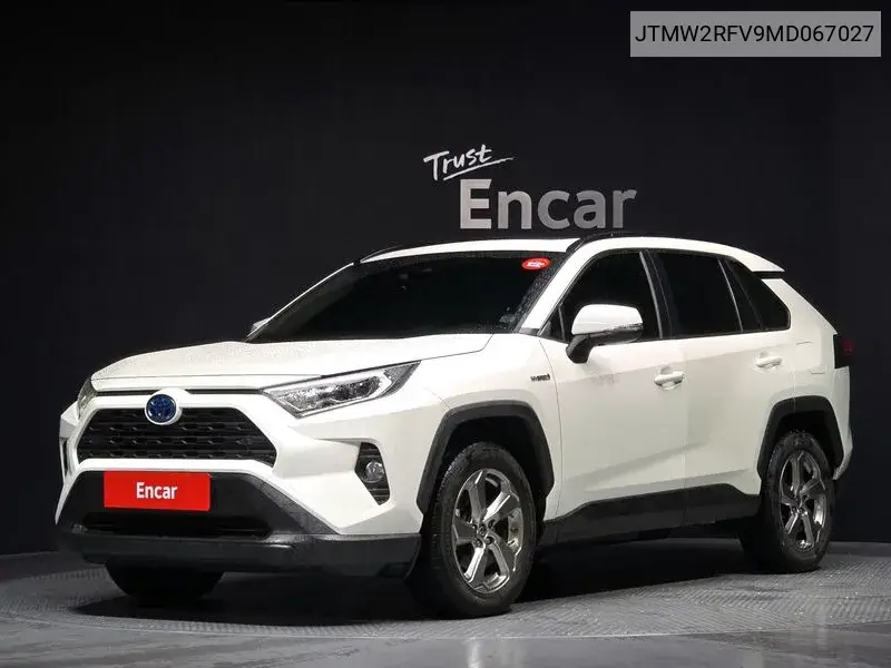 Toyota RAV 4 2020 года выпуска