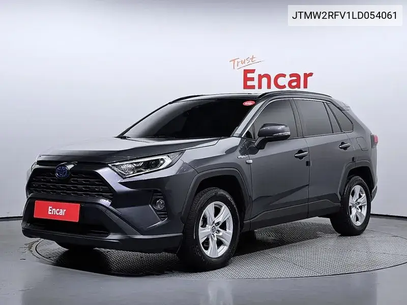 Toyota RAV 4 2020 года выпуска