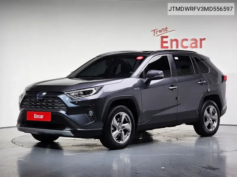 Toyota RAV 4 2020 года выпуска