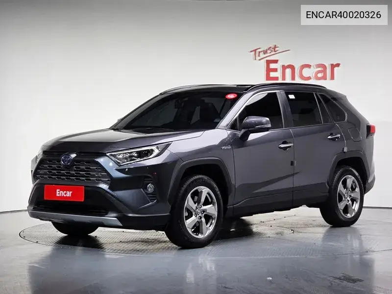 Toyota RAV 4 2020 года выпуска