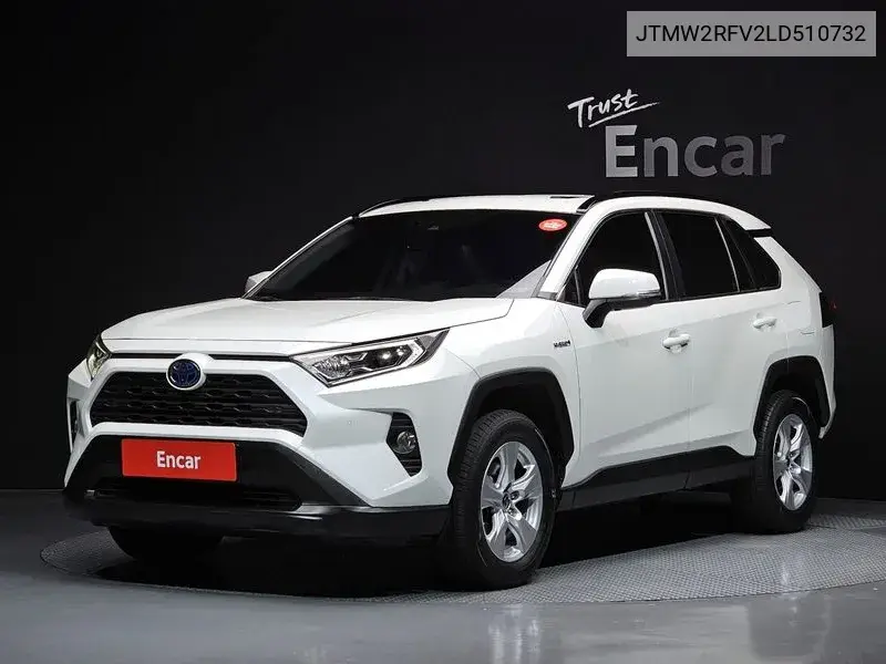 Toyota RAV 4 2020 года выпуска