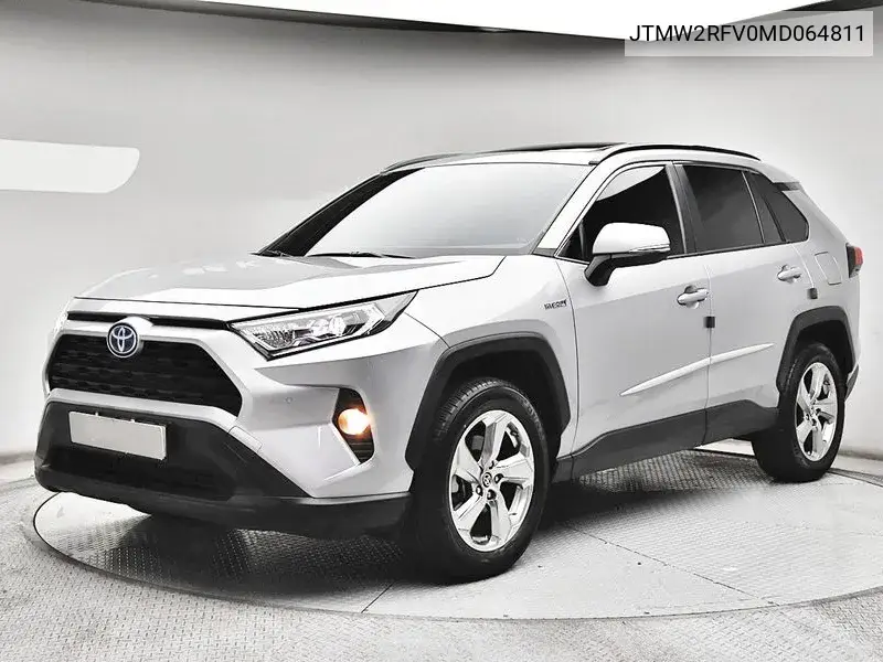 Toyota RAV 4 2020 года выпуска