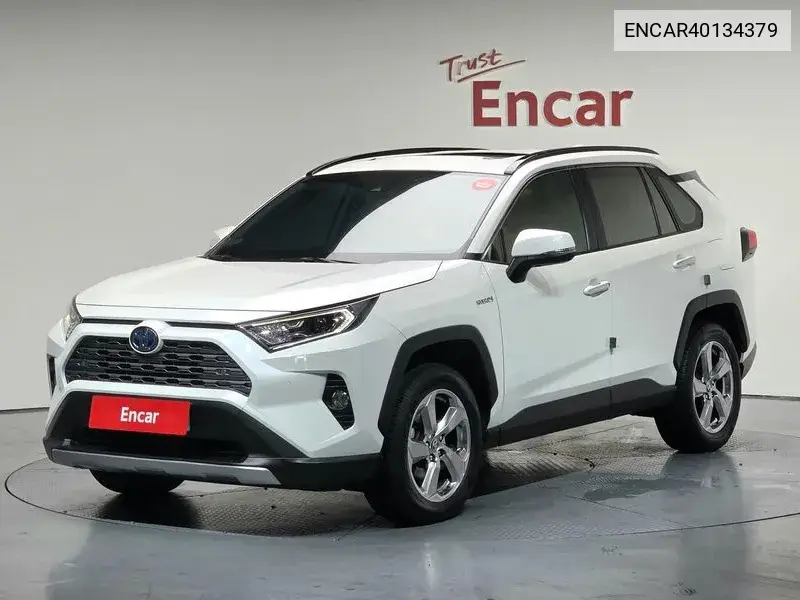 Toyota RAV 4 2020 года выпуска