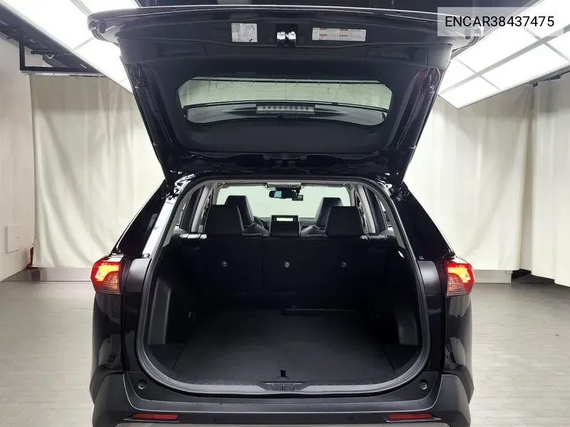 Toyota RAV 4 2022 года выпуска