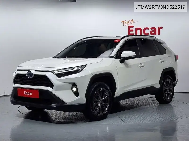 Toyota RAV 4 2022 года выпуска