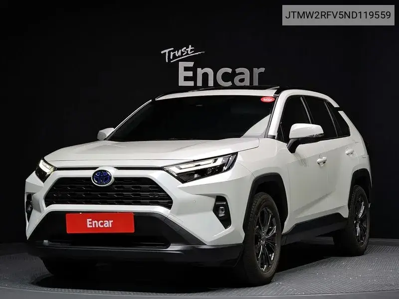 Toyota RAV 4 2022 года выпуска