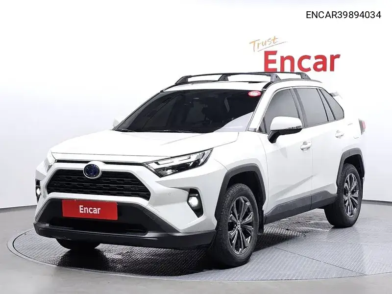 Toyota RAV 4 2022 года выпуска