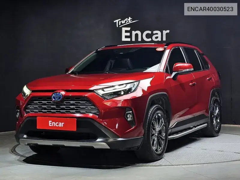 Toyota RAV 4 2022 года выпуска