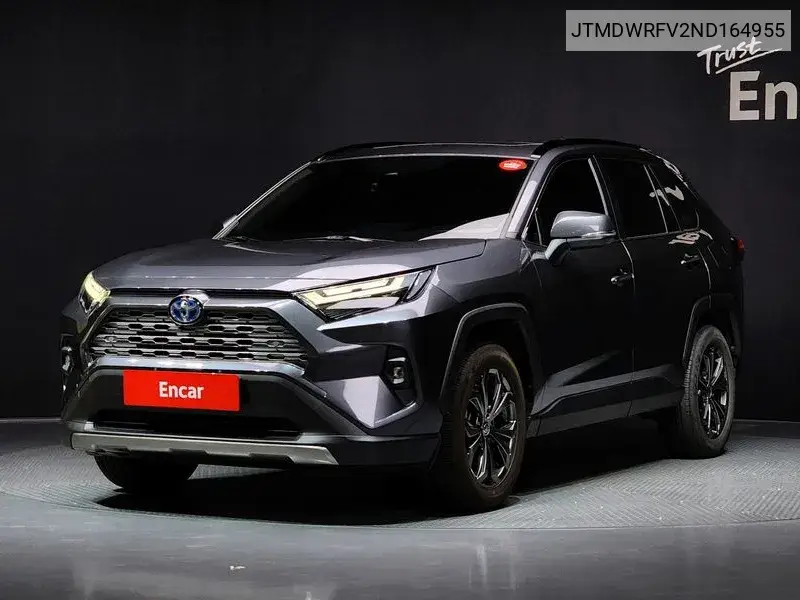 Toyota RAV 4 2022 года выпуска