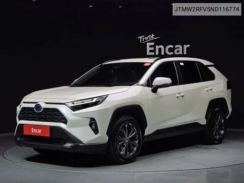 Toyota RAV 4 2022 года выпуска