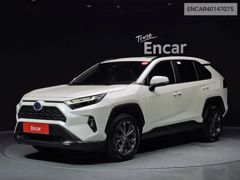 Toyota RAV 4 2022 года выпуска