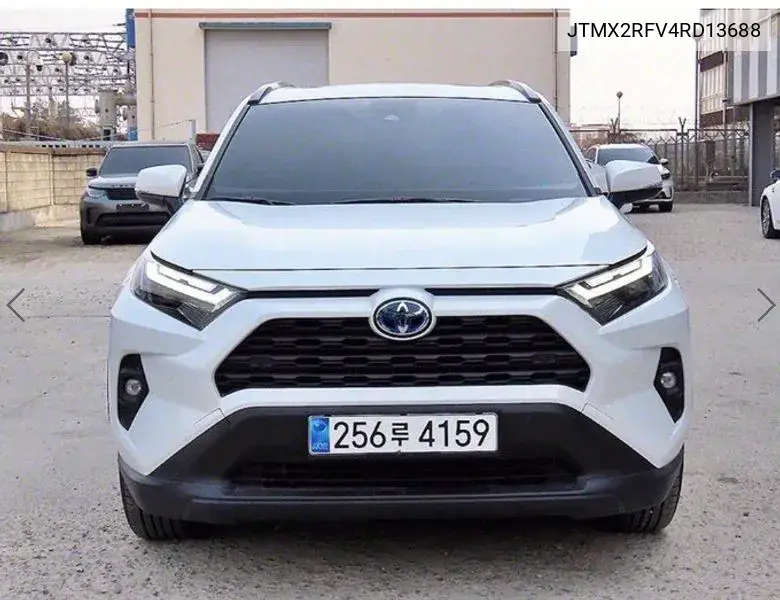Toyota RAV 4 2023 года выпуска